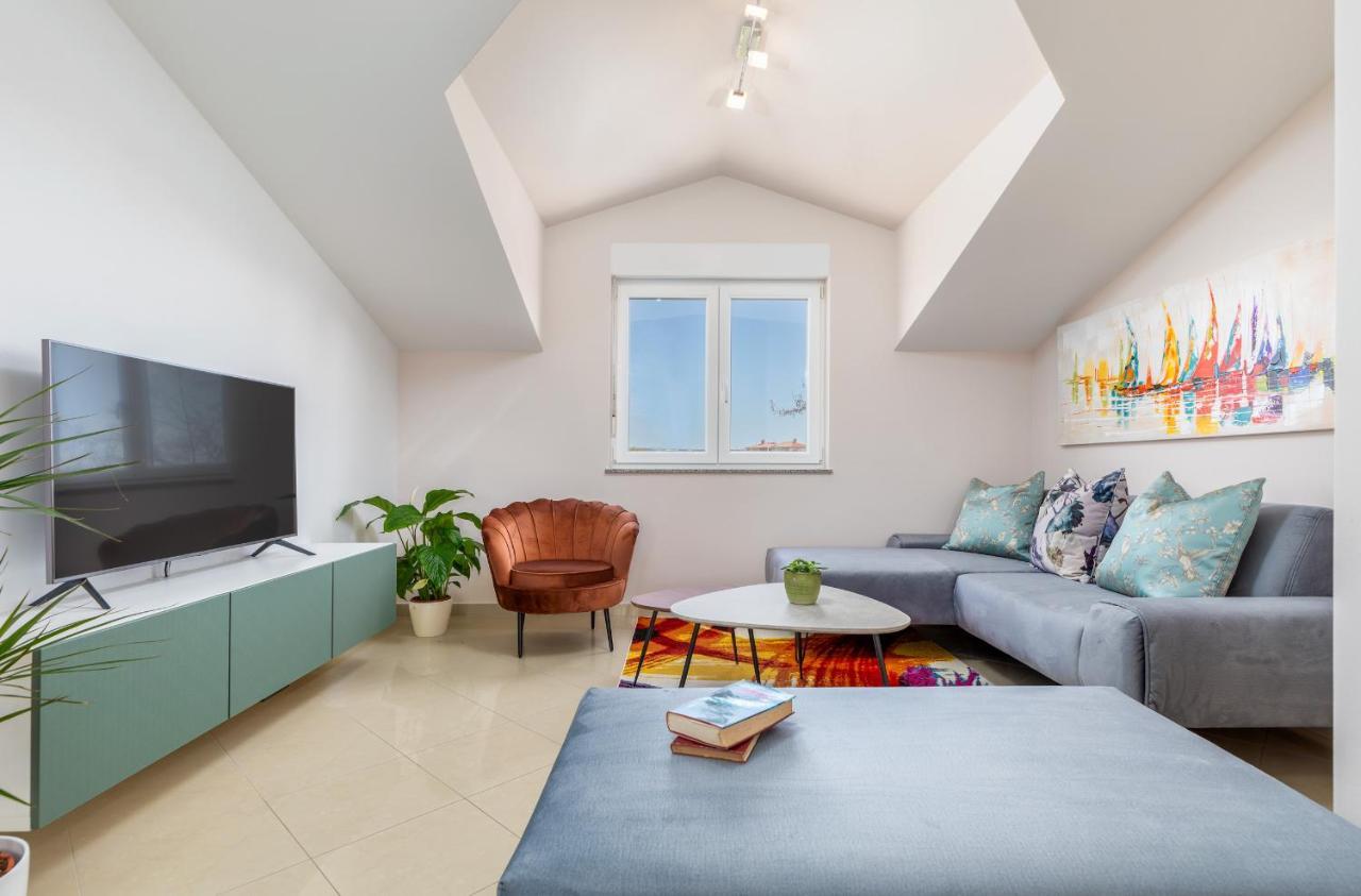 Apartment Vito With Sea View Fazana Exterior photo
